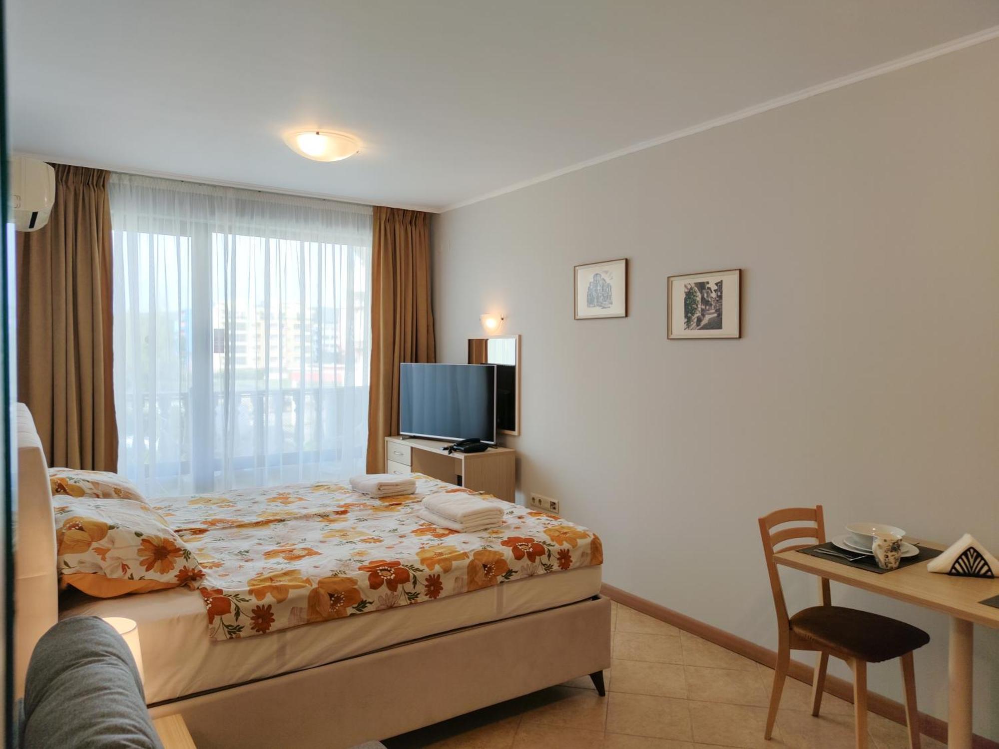 Royal Sun Holiday Apartments Sunny Beach Exterior photo